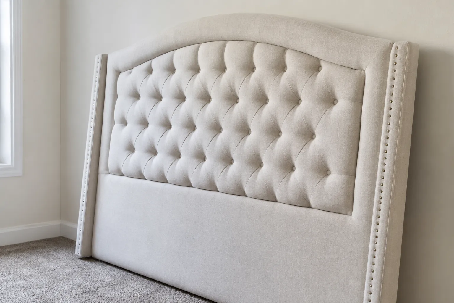 Изголовье кровати до и после химчистки — после